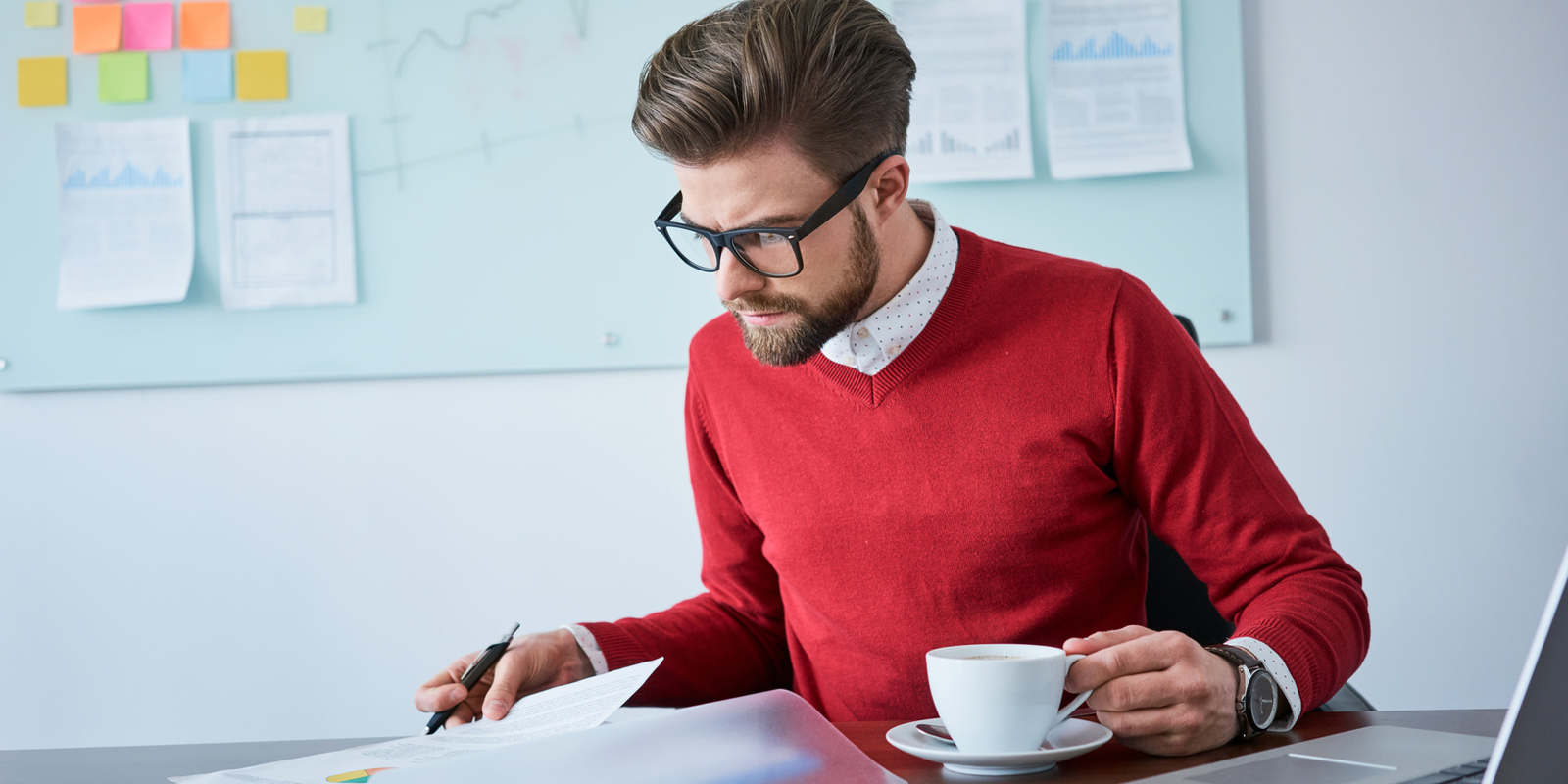 découvrez tout ce qu'il faut savoir sur la sécurité sociale pour les étudiants auto-entrepreneurs. informez-vous sur vos droits, les démarches à suivre et comment bénéficier d'une couverture sociale adaptée à votre statut. restez protégé tout en développant votre activité étudiante !