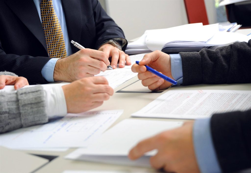 découvrez le micro-entrepreneuriat, une forme de travail indépendant accessible à tous. apprenez comment lancer votre propre activité, bénéficier d'un régime simplifié et trouver des conseils pour réussir dans votre projet entrepreneurial.