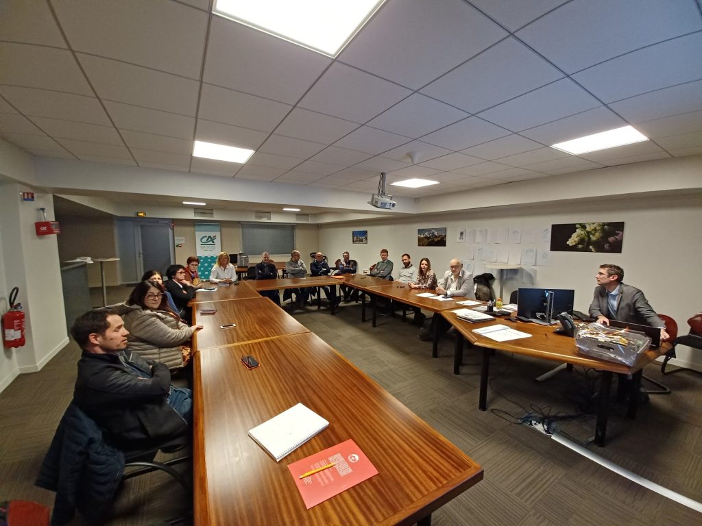 découvrez les services et avantages offerts par le crédit agricole de chambéry château. profitez d'une gamme complète de solutions financières adaptées à vos besoins, incluant conseils personnalisés, produits bancaires variés et un accompagnement de qualité pour vos projets.