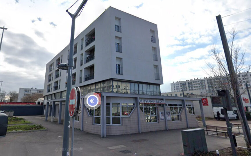 découvrez les services et avantages offerts par la caisse d'épargne à villeurbanne. profitez d'une large gamme de solutions financières adaptées à vos besoins, d'un accompagnement personnalisé et de conseils d'experts pour gérer votre épargne et vos projets.