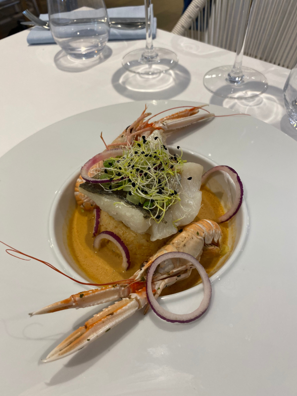 découvrez le restaurant atlantique à vannes, un lieu idéal pour déguster des plats savoureux dans une ambiance chaleureuse. profitez d'une cuisine raffinée mettant à l'honneur les produits frais de la région, tout en admirant la vue sur le port. réservez votre table pour une expérience culinaire inoubliable en bretagne !
