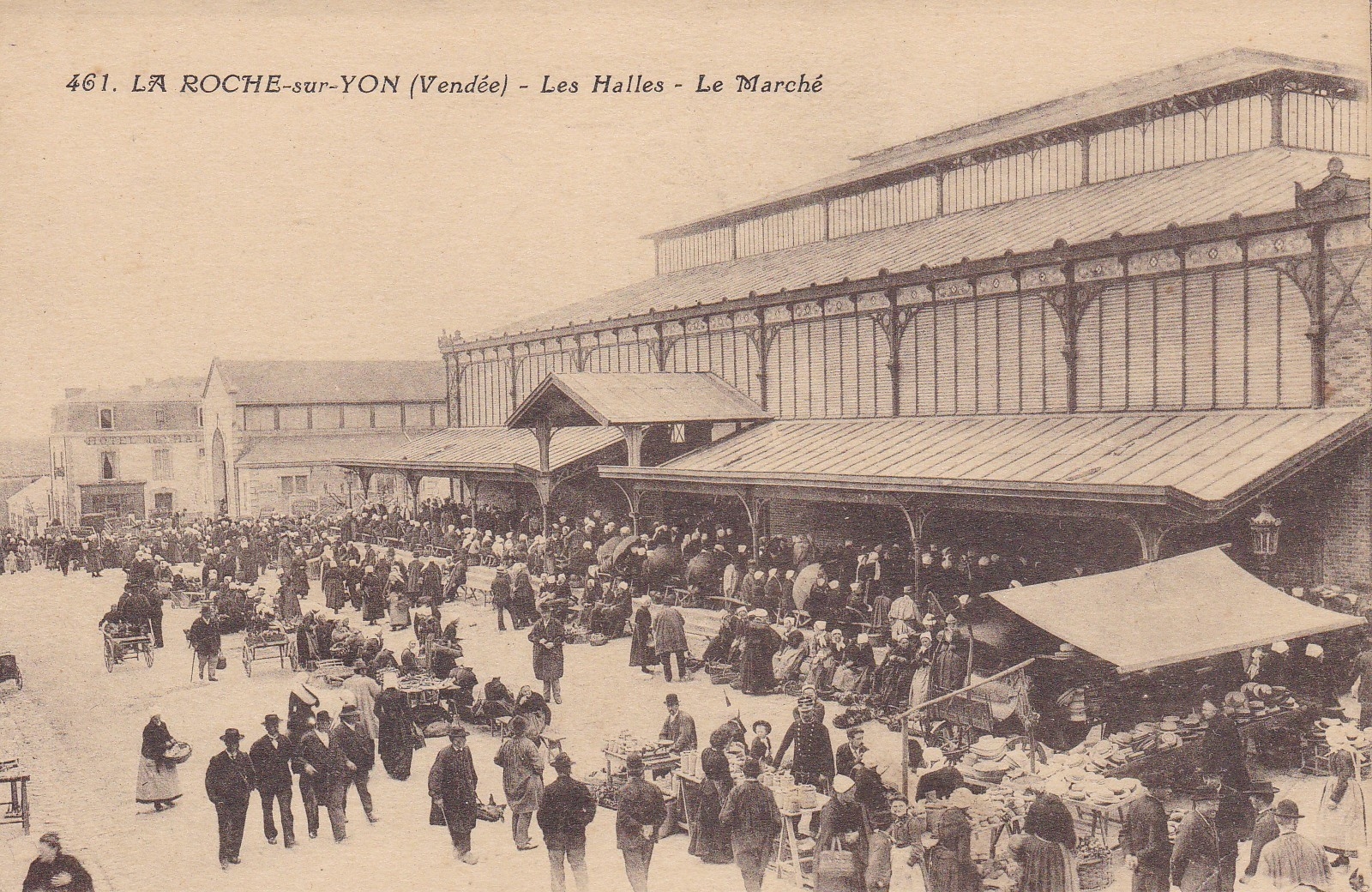 découvrez l'histoire fascinante de roche-sur-yon à travers ses faits marquants et ses évolutions au fil des siècles. plongez dans le patrimoine et les anecdotes qui font de cette ville une destination unique.