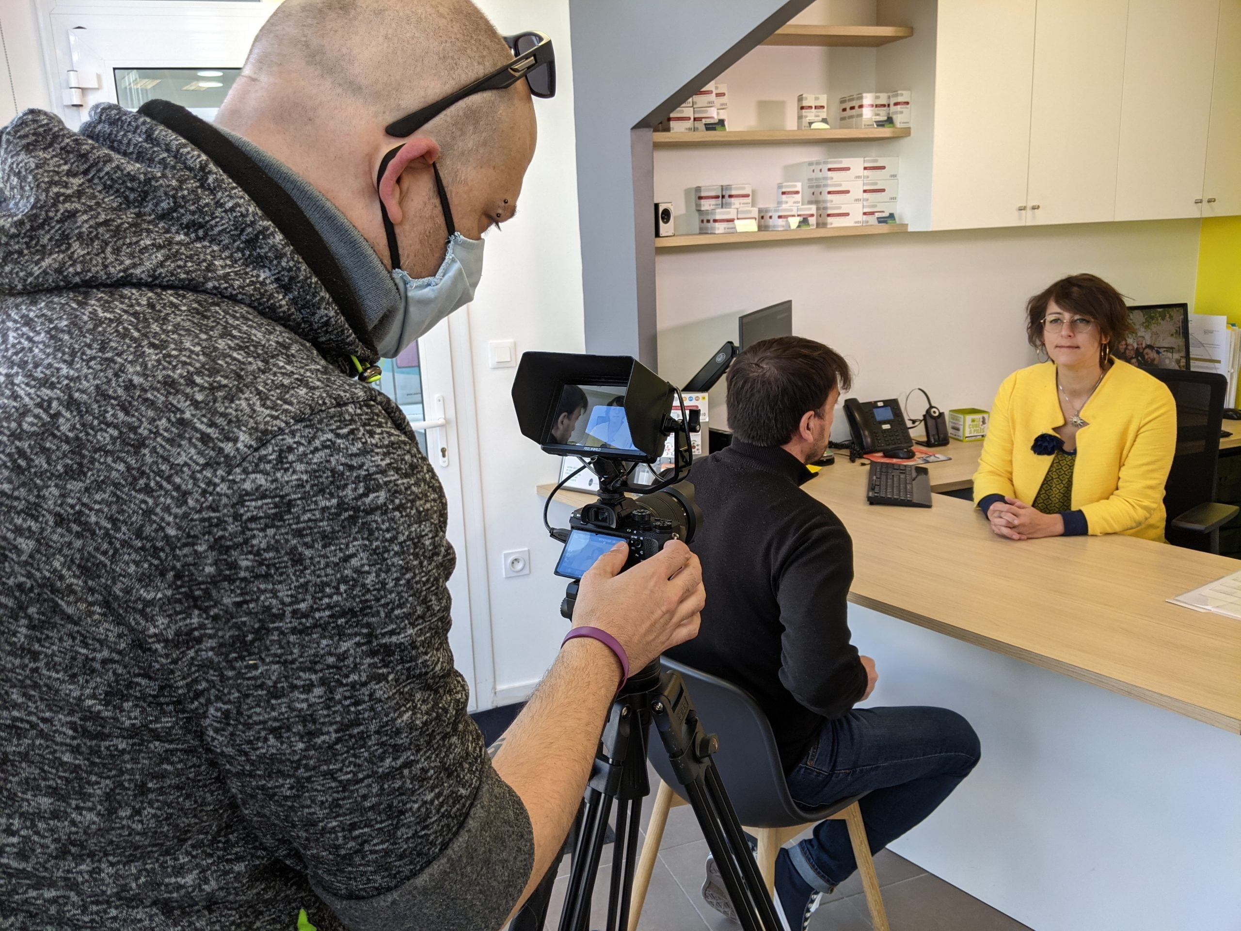 découvrez nos solutions auditives à royan, conçues pour améliorer votre qualité de vie. profitez d'un accompagnement personnalisé et d'appareils innovants adaptés à vos besoins. redécouvrez le plaisir d'entendre clairement!